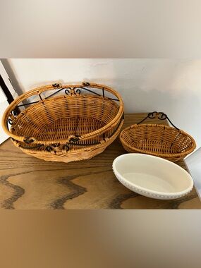 PRINCESS HOUSE COMPLETE BASKET WITH DIP BASKET AND BOWL